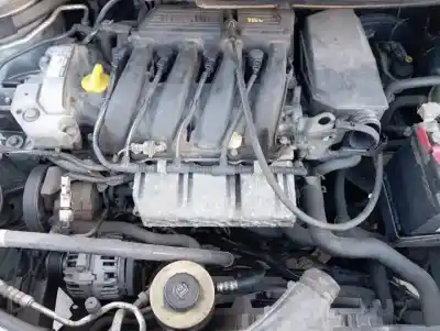 Здавання транспортного засобу renault scenic (ja..) k4m700 року 2002 потужний 