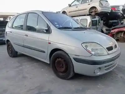Здавання транспортного засобу renault scenic (ja..) k4m700 року 2002 потужний 