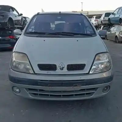 Здавання транспортного засобу renault scenic (ja..) k4m700 року 2002 потужний 