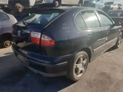 Здавання транспортного засобу seat leon (1m1) g-bcb року 2002 потужний 