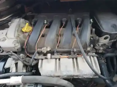 Scrapping Vehicle renault scenic (ja..) k4m700 of the year 2002 powered 