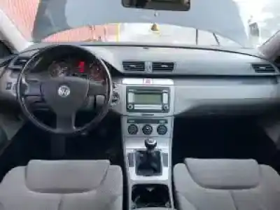 Veículo de Sucata volkswagen passat berlina (3c2) d-bkp do ano 2005 alimentado 