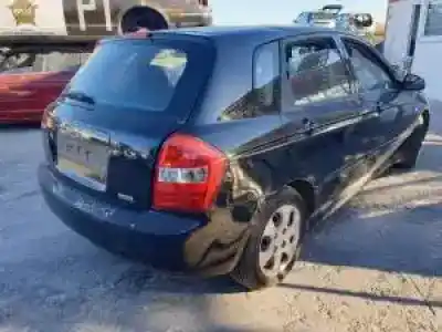 Veicolo di demolizione kia cerato (ld) d4fb/1.6crdi 115 cv dell'anno 2006 alimentato 