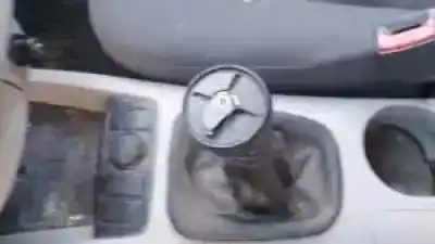 Veicolo di demolizione kia cerato (ld) d4fb/1.6crdi 115 cv dell'anno 2006 alimentato 