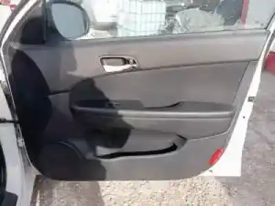 Veicolo di demolizione hyundai i30 (fd) d4fb dell'anno 2008 alimentato 