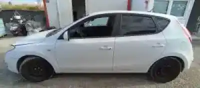 Veicolo di demolizione hyundai i30 (fd) d4fb dell'anno 2008 alimentato 