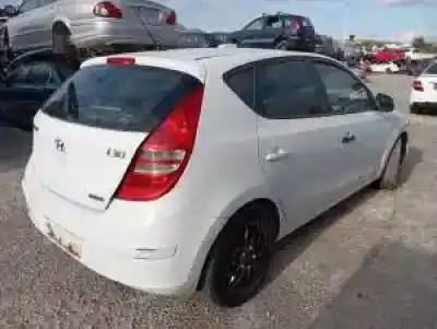 Veicolo di demolizione hyundai i30 (fd) d4fb dell'anno 2008 alimentato 