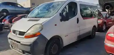 Scrapping Vehicle renault trafic combi (ab 4.01) f9q762 of the year 2001 powered 