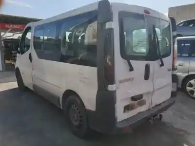 Scrapping Vehicle renault trafic combi (ab 4.01) f9q762 of the year 2001 powered 