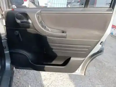 Veicolo di demolizione opel zafira a y22dtr dell'anno 2003 alimentato 