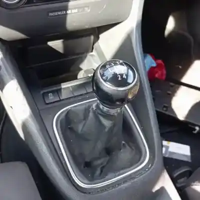 Verschrottungsfahrzeug volkswagen golf vi (5k1) cayc des jahres 2010 angetrieben 