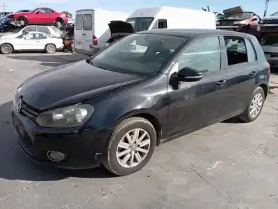 Verschrottungsfahrzeug VOLKSWAGEN GOLF VI (5K1) CAYC des Jahres 2010 angetrieben 