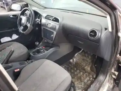 Здавання транспортного засобу seat leon (1p1) bkd.cfhc.clcb.bmm року 2005 потужний  Здавання транспортного засобу seat leon (1p1) bkd.cfhc.clcb.bmm року 2005 потужний