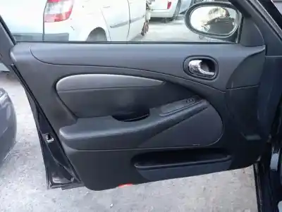 Veículo de Sucata jaguar s-type 7b.7g do ano 2004 alimentado 