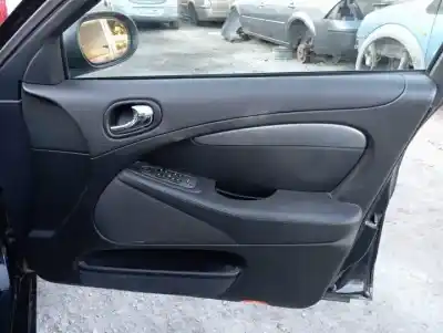 Veículo de Sucata jaguar s-type 7b.7g do ano 2004 alimentado 