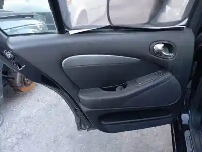 Veículo de Sucata jaguar s-type 7b.7g do ano 2004 alimentado 