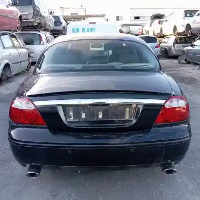 Veículo de Sucata jaguar s-type 7b.7g do ano 2004 alimentado 