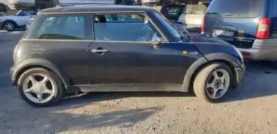 Scrapping Vehicle mini mini (r50,r53) g-w10b16a of the year 2004 powered 