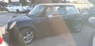 Scrapping Vehicle mini mini (r50,r53) g-w10b16a of the year 2004 powered 