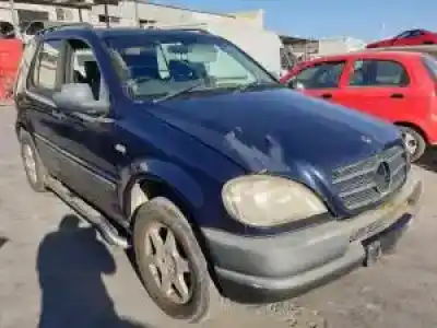 Veículo de Sucata mercedes-benz clase m (w163) 112942 do ano 1997 alimentado 