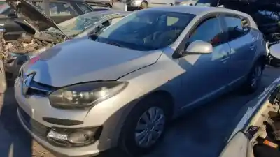 Veículo de Sucata renault megane iii berlina 5 p h5f400 do ano 2014 alimentado 
