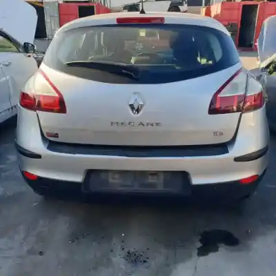 Veículo de Sucata renault megane iii berlina 5 p h5f400 do ano 2014 alimentado 