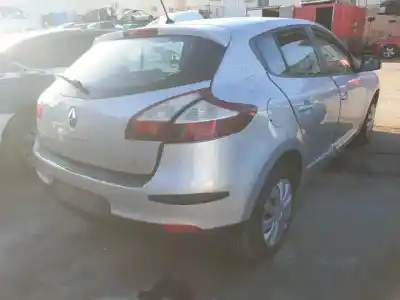 Veículo de Sucata renault megane iii berlina 5 p h5f400 do ano 2014 alimentado 
