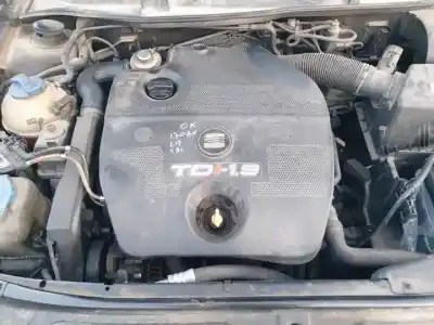 Здавання транспортного засобу seat leon (1m1) d-asv року 1999 потужний 