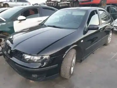 Здавання транспортного засобу seat leon (1m1) d-asv року 1999 потужний 
