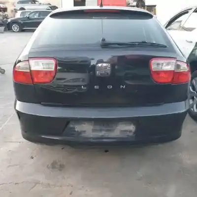 Здавання транспортного засобу seat leon (1m1) d-asv року 1999 потужний 