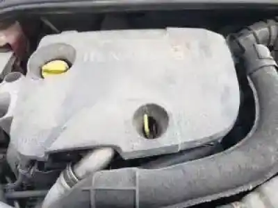 Veicolo di demolizione renault clio iii k9k764 dell'anno 2005 alimentato 