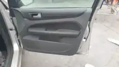 Veicolo di demolizione ford focus berlina (cap) hwda.hwdb.shda.shdb.shdc dell'anno 2005 alimentato 