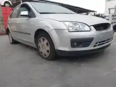 Veicolo di demolizione ford focus berlina (cap) hwda.hwdb.shda.shdb.shdc dell'anno 2005 alimentato 