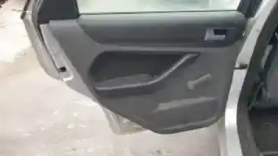 Veicolo di demolizione ford focus berlina (cap) hwda.hwdb.shda.shdb.shdc dell'anno 2005 alimentato 