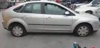 Veicolo di demolizione ford focus berlina (cap) hwda.hwdb.shda.shdb.shdc dell'anno 2005 alimentato 