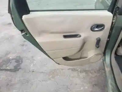 Veicolo di demolizione renault scénic ii (jm0/1_) 2.0 (jm05, jm0u, jm1n, jm1u, jm2v) dell'anno 2003 alimentato 