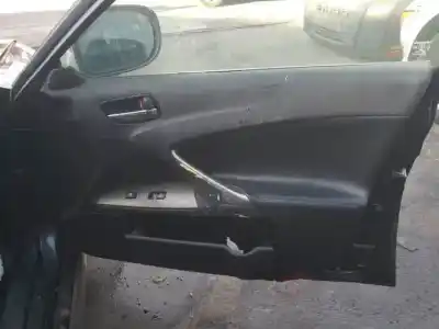 Здавання транспортного засобу lexus is200 (ds2/is2) 2adfhv року 2005 потужний 