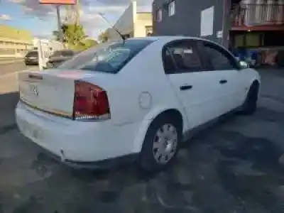 Verschrottungsfahrzeug opel vectra c berlina d-y20dth des jahres 2002 angetrieben 