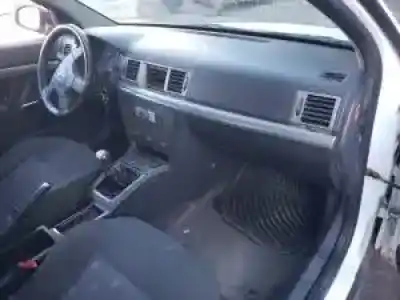 Verschrottungsfahrzeug opel vectra c berlina d-y20dth des jahres 2002 angetrieben 