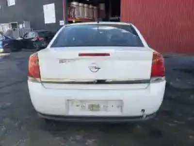 Verschrottungsfahrzeug opel vectra c berlina d-y20dth des jahres 2002 angetrieben 