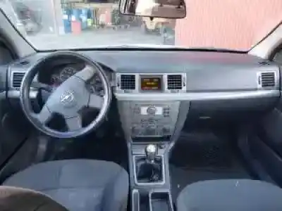 Verschrottungsfahrzeug opel vectra c berlina d-y20dth des jahres 2002 angetrieben 