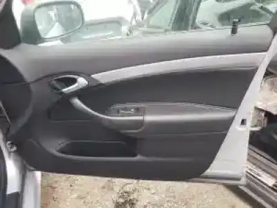 Vehicul casat saab 9-3 berlina d-z19dth al anului 2008 alimentat 