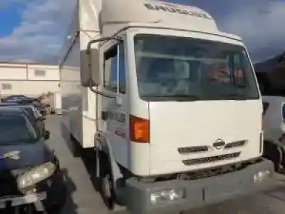 Véhicule à la ferraille nissan atleon (tk) bd30ti de l'année 2000 alimenté 