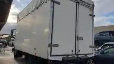 Véhicule à la ferraille nissan atleon (tk) bd30ti de l'année 2000 alimenté 