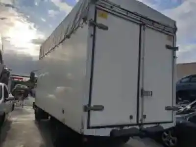 Véhicule à la ferraille nissan atleon (tk) bd30ti de l'année 2000 alimenté 