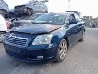Vehicul casat toyota avensis berlina (t25) 1azfse al anului 2003 alimentat 