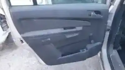 Veicolo di demolizione opel zafira b z19dtl dell'anno 2005 alimentato 