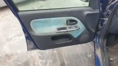 Здавання транспортного засобу renault clio ii fase ii (b/cb0) k9k700 року 2001 потужний 
