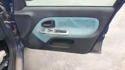 Здавання транспортного засобу renault clio ii fase ii (b/cb0) k9k700 року 2001 потужний 