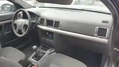 Verschrottungsfahrzeug opel vectra c berlina d-y20dth des jahres 2002 angetrieben 